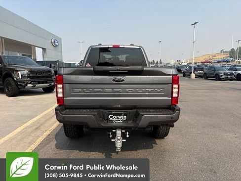 Used 2022 Ford F250 XLT w/ Black Appearance Package AWD/4WD image 5