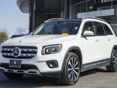 Used 2022 Mercedes-Benz GLB 250 4MATIC image 3