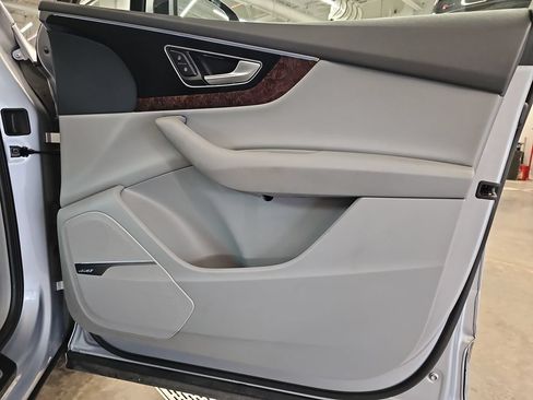 Used 2019 Audi Q7 3.0T Premium Plus AWD/4WD image 21