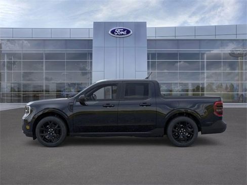 New 2025 Ford Maverick Lariat w/ Black Appearance Package image 3