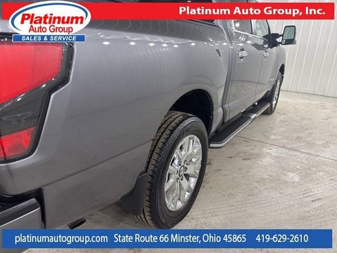Used 2021 Nissan Titan SL w/ Moonroof Package image 48