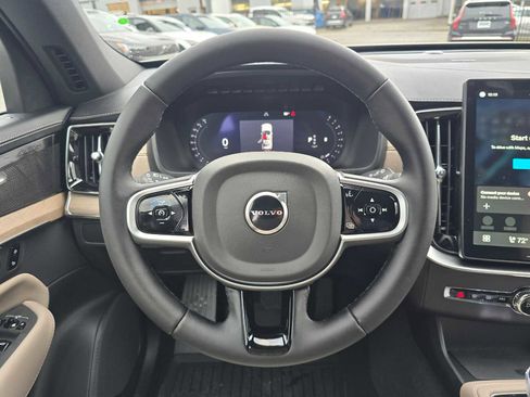 New 2026 Volvo XC90 B5 Plus w/ Protection Package Premier AWD/4WD image 19