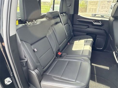 Used 2022 GMC Sierra 1500 SLT image 28