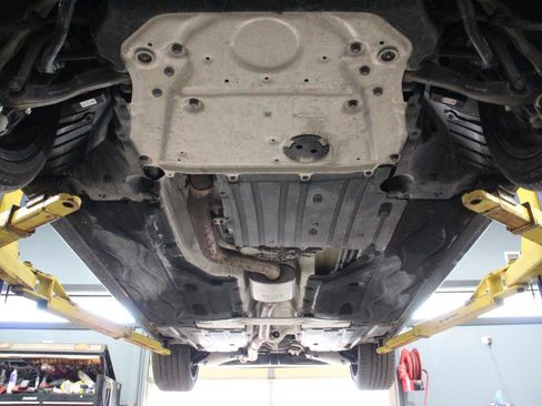 Used 2024 BMW 740i xDrive image 95