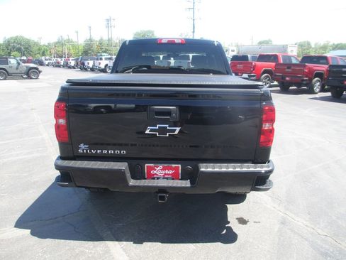 Used 2018 Chevrolet Silverado 1500 Custom w/ Custom Value Package AWD/4WD image 6