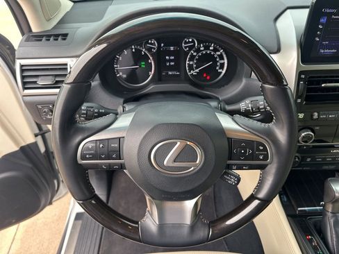 Used 2022 Lexus GX 460 Premium image 18