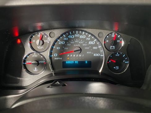 Certified 2022 GMC Savana 2500 w/ Driver Convenience Package RWD image 17