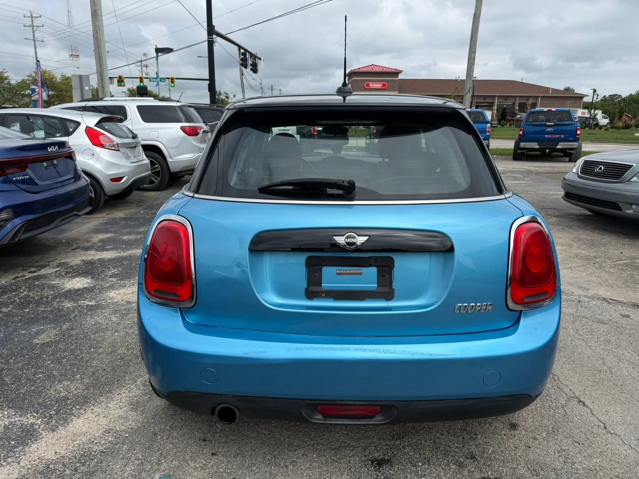 Used 2016 MINI Cooper 4-Door Hardtop FWD image 7