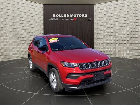 Certified 2025 Jeep Compass Sport image 1