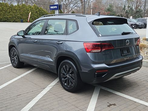 Certified 2022 Volkswagen Taos S image 23