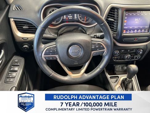 Used 2016 Jeep Cherokee Latitude image 15