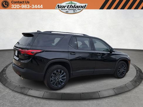 Used 2023 Chevrolet Traverse RS image 5