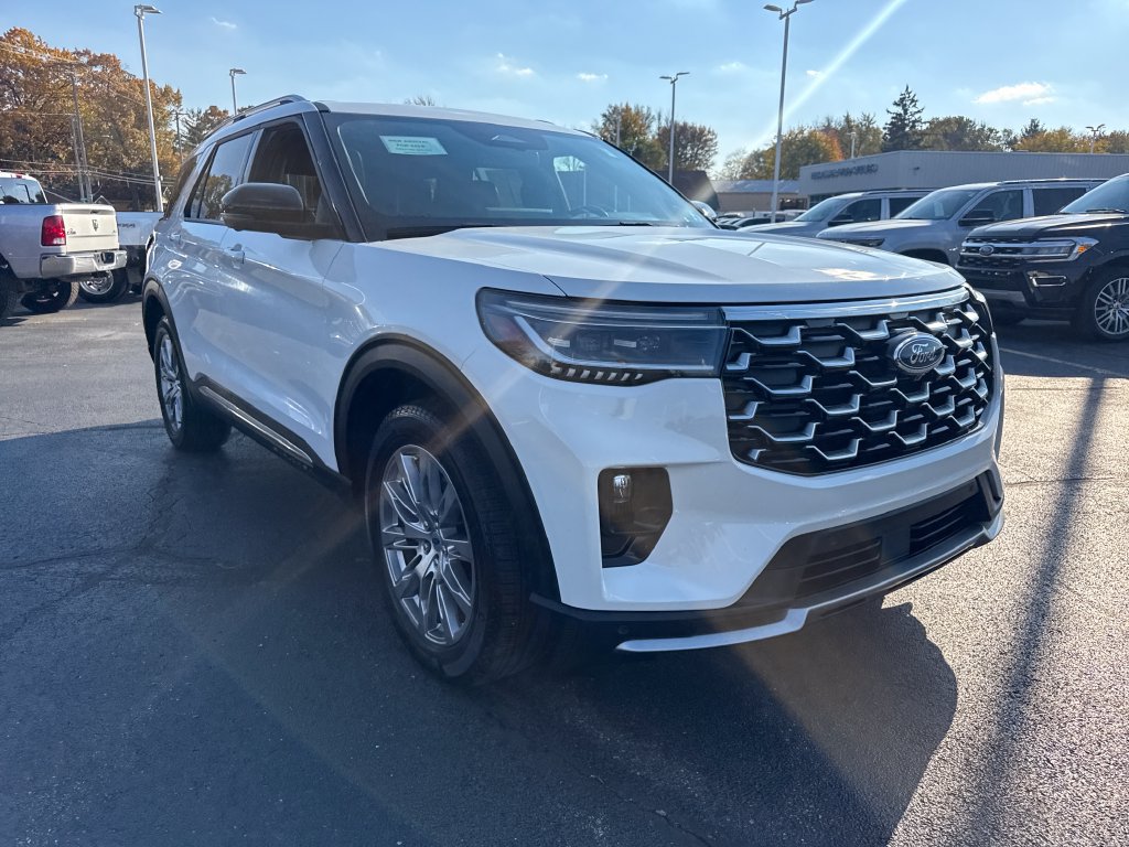 Used 2026 Ford Explorer Platinum AWD/4WD image 4