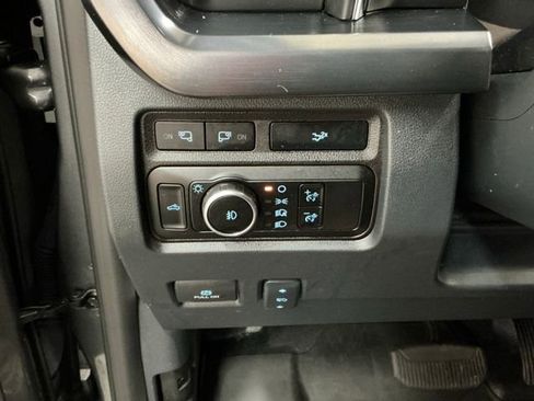 Used 2024 Ford F250 Lariat w/ Lariat Ultimate Package AWD/4WD image 21