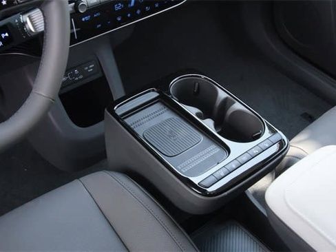 Certified 2025 Hyundai Ioniq 5 SEL image 9