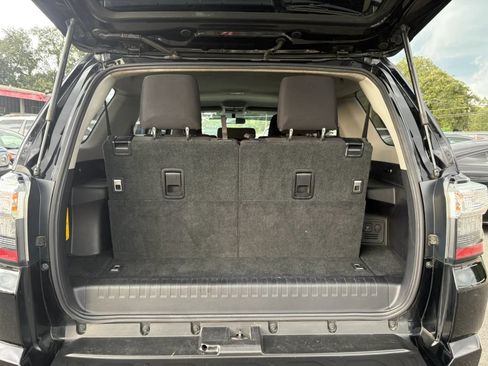 Used 2014 Toyota 4Runner SR5 RWD image 11