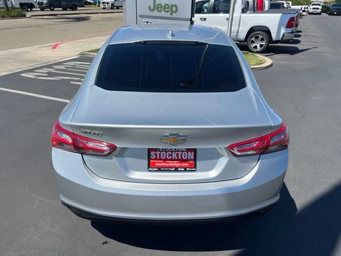 Used 2022 Chevrolet Malibu LT FWD image 21