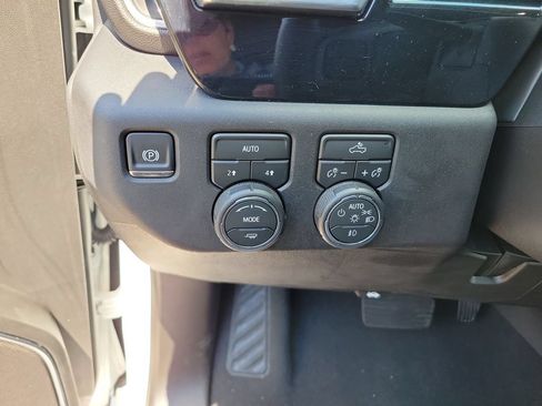 Used 2026 Chevrolet Silverado 1500 RST AWD/4WD image 28