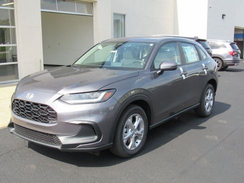 Certified 2024 Honda HR-V LX image 2