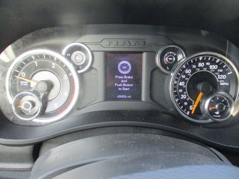 Used 2022 RAM 3500 Tradesman w/ Chrome Appearance Group image 12