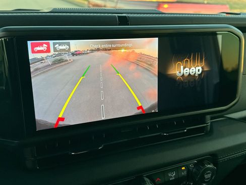 New 2025 Jeep Wrangler Unlimited Rubicon image 17