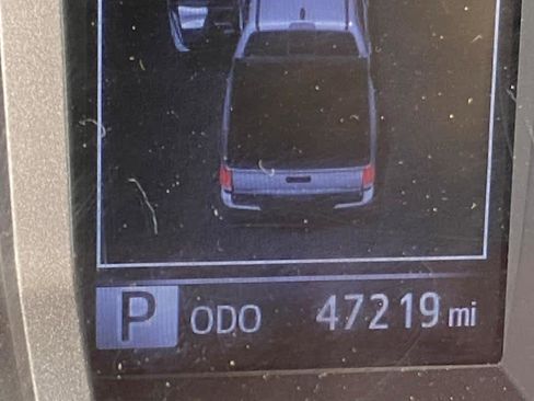 Used 2020 Toyota Tacoma TRD Sport w/ Technology Package image 18