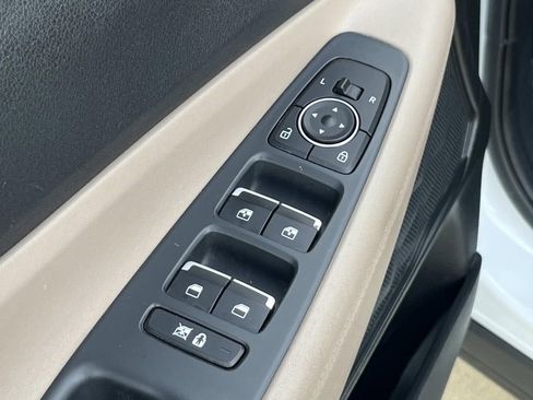 Used 2020 Hyundai Santa Fe SEL w/ Cargo Package image 24