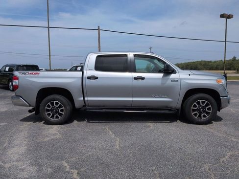 Used 2015 Toyota Tundra SR5 w/ TRD Off Road Package image 3