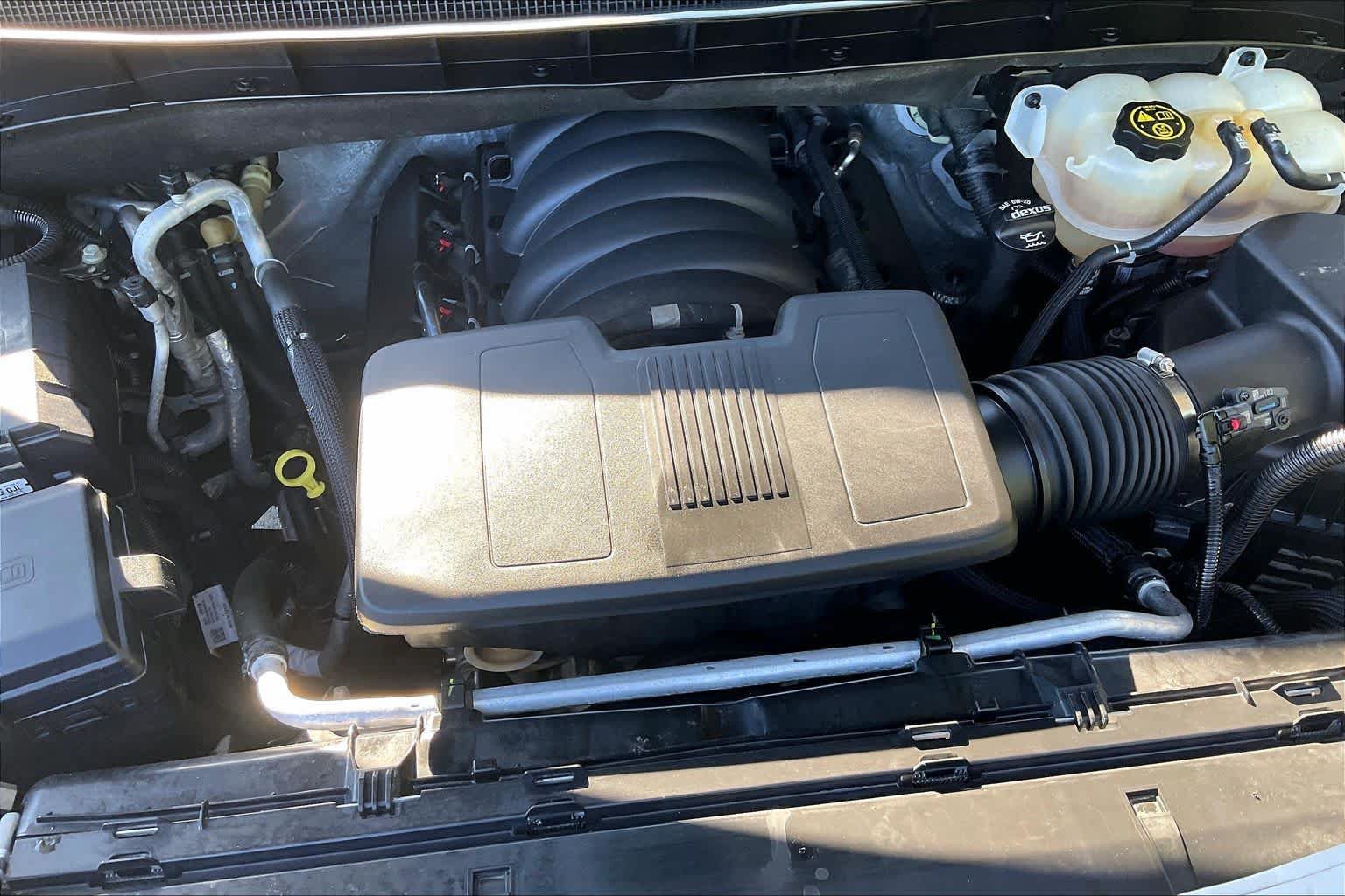 Used 2021 Chevrolet Suburban LT AWD/4WD image 29