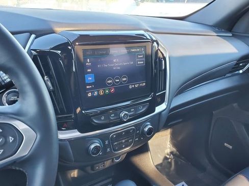 Certified 2023 Chevrolet Traverse RS w/ LPO, Floor Liner Package image 29