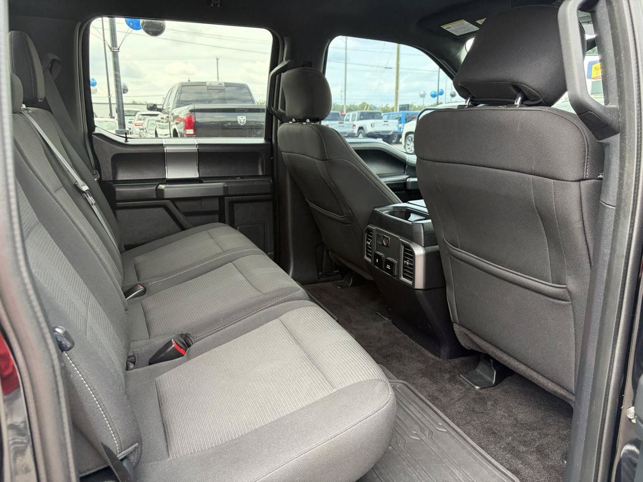 Used 2017 Ford F150 XLT w/ Equipment Group 302A Luxury AWD/4WD image 15