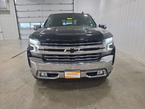 Used 2021 Chevrolet Silverado 1500 LTZ w/ LTZ Premium Package AWD/4WD image 3