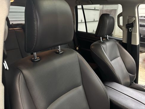 Used 2018 Lexus GX 460 image 35