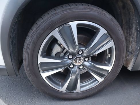 Used 2022 Lexus UX 250h w/ Accessory Package (Z2) AWD/4WD image 15