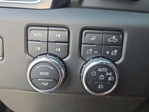 Used 2024 GMC Sierra 2500 Denali Ultimate AWD/4WD image 26