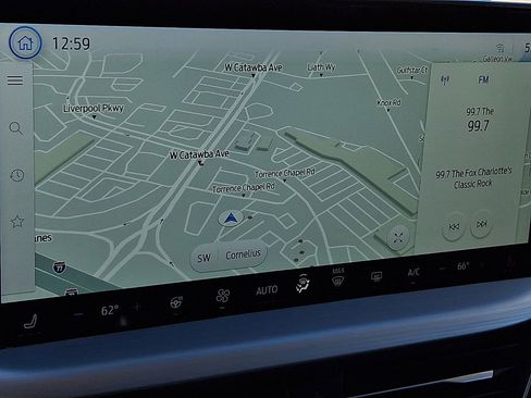 Used 2024 Ford Escape Platinum image 17