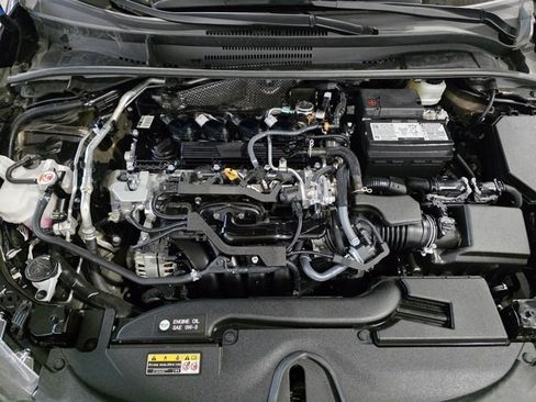 Used 2025 Toyota Corolla LE image 26