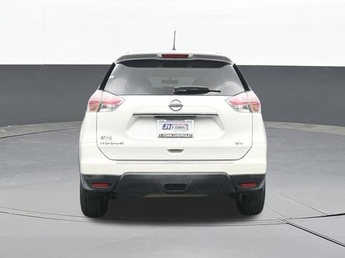 Used 2016 Nissan Rogue SV FWD image 13