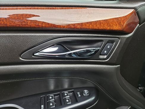 Used 2015 Cadillac SRX Luxury w/ Driver Awareness Package image 17