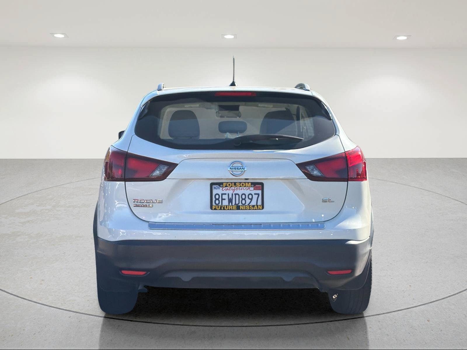 Used 2018 Nissan Rogue Sport SL FWD image 3