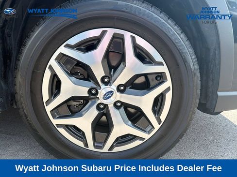 Used 2024 Subaru Forester Premium AWD/4WD image 12