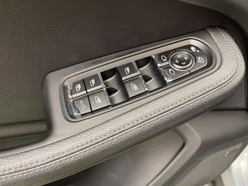 Used 2021 Porsche Macan image 20