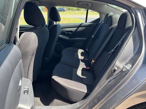Used 2025 Nissan Sentra SV FWD image 23