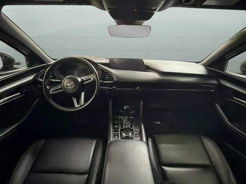 Used 2022 MAZDA MAZDA3 s FWD image 9