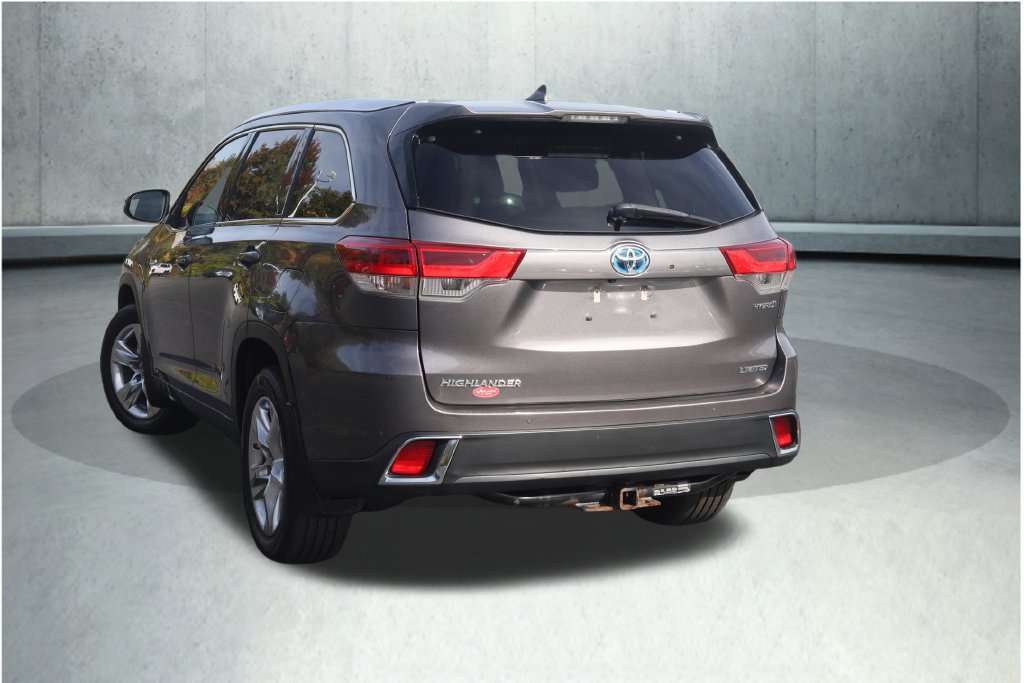 Used 2017 Toyota Highlander Limited AWD/4WD image 18