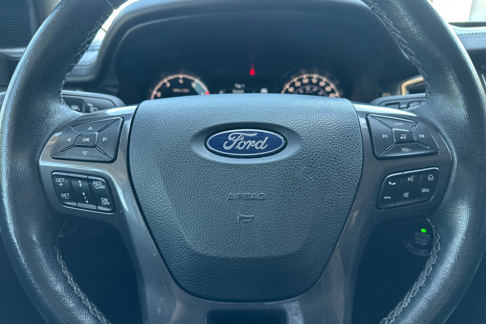 Used 2023 Ford Ranger Lariat w/ Technology Package RWD image 23