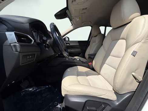 Used 2019 MAZDA CX-5 Touring FWD image 16
