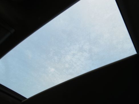 Used 2022 Chevrolet Suburban High Country image 29