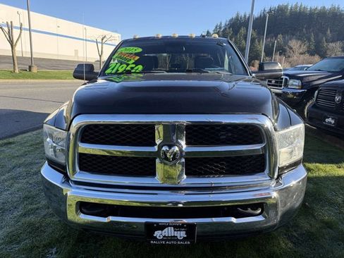 Used 2015 RAM 3500 Tradesman w/ Chrome Appearance Group image 3