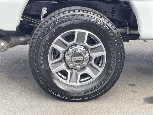 New 2026 Ford F250 Lariat w/ FX4 Off-Road Package image 7